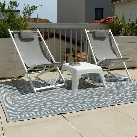 La Corniche Midalain A Cote Des Plages