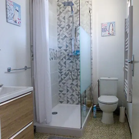 La Corniche Midalain A Cote Des Plages *